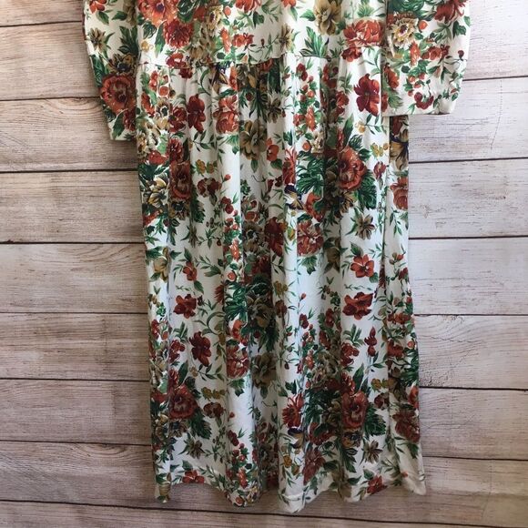 VINTAGE FADS COTTON KNIT FLORAL MAXI DRESS IN CREAM - Picture 6 of 7